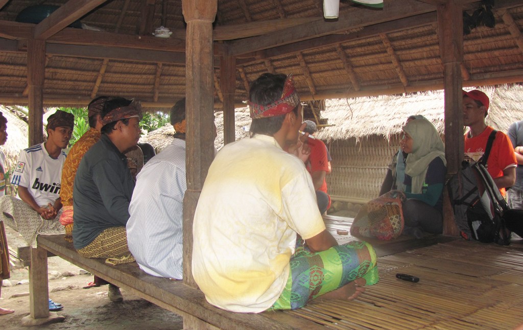 ‘Awiq-Awiq’ Penolak Bala