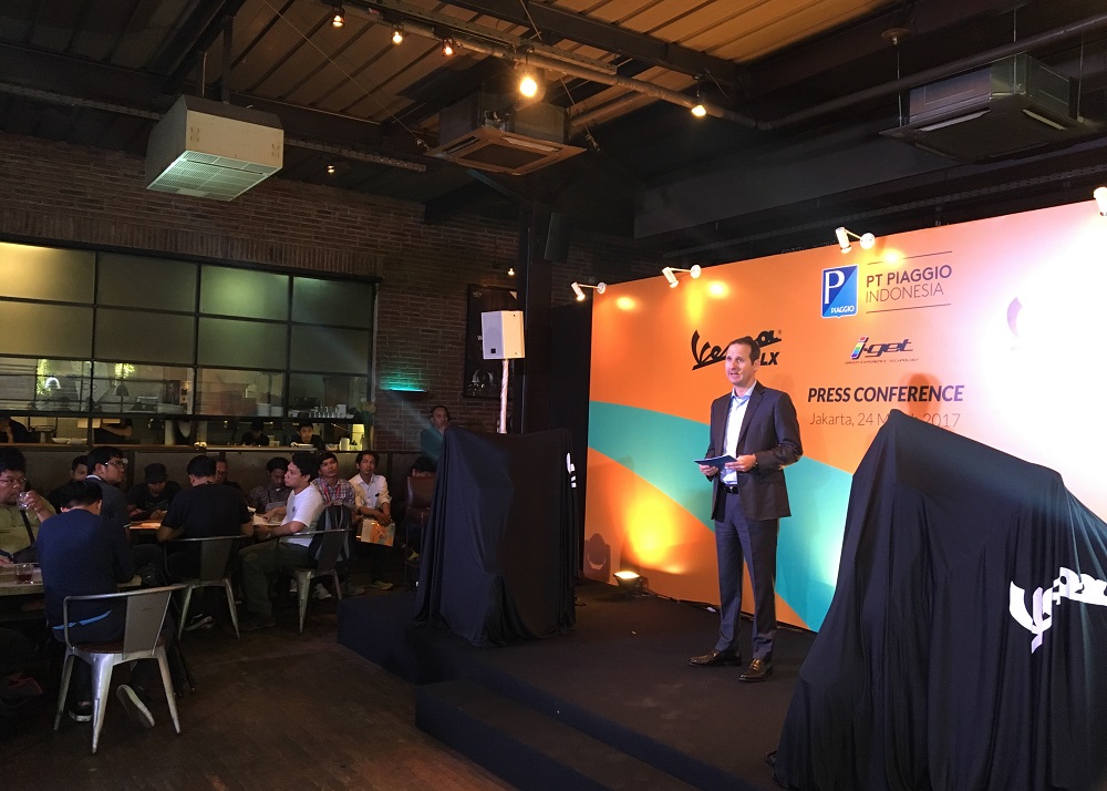 Gebrakan Vespa Lewat Dua Skuter Matik&nbsp;Baru