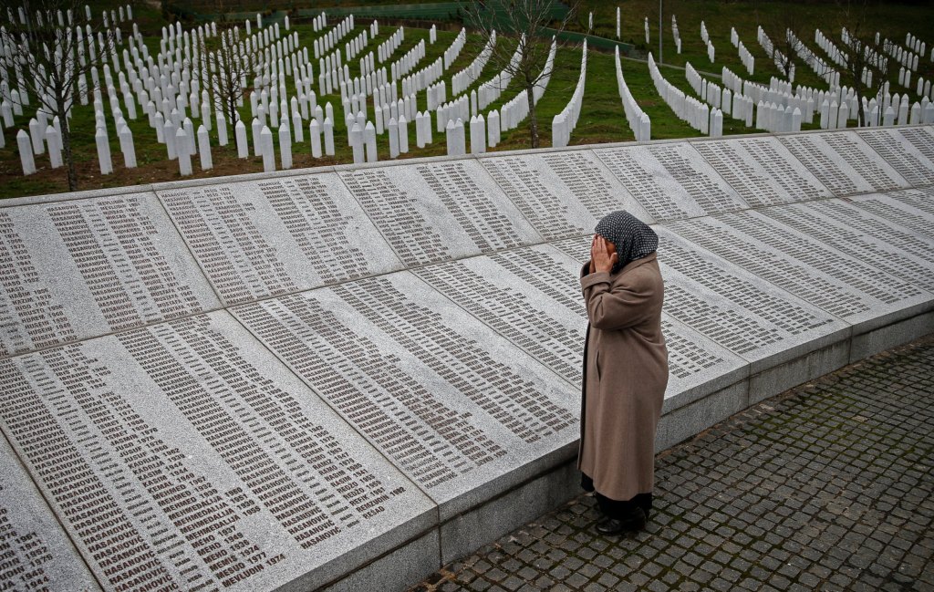 Nyanyi Sunyi di&nbsp;Srebrenica